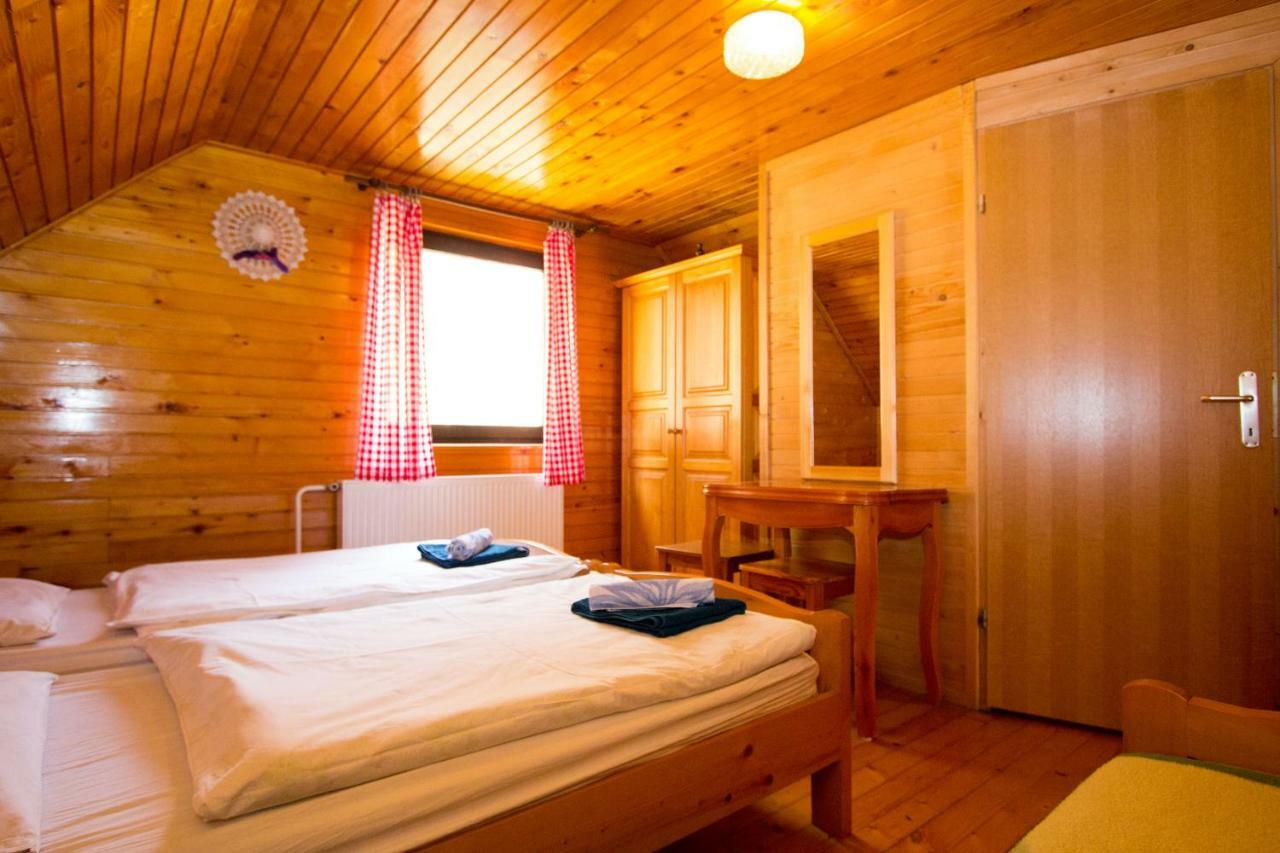 Turisticna Kmetija Perk Villa Solčava Kültér fotó